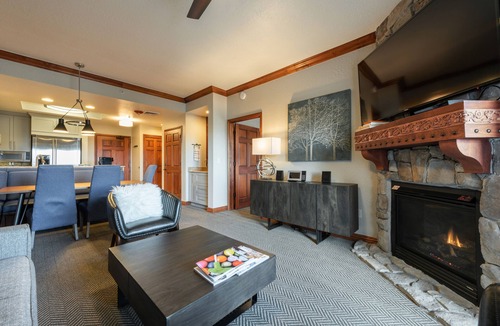 Park City Apartment | Renovated 775sqf Huge 1 BDR Luxury Condo