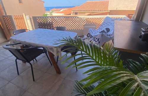Molini Condo | Rental in small condominium by the sea Agosta plage
