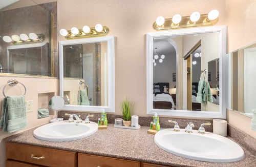 Tempe House | Resort BackYard, Sparkling Heated Pool Home & Firepit, Dog Friendly.