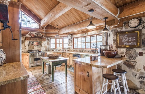Sundance Cabin | River House - Astonishing Home Nestled in the Forest, Pool Table, Fireplace, Nature View.
