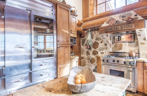 Sundance Cabin | River House - Astonishing Home Nestled in the Forest, Pool Table, Fireplace, Nature View.