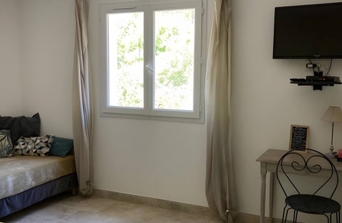 Vico Bed & Breakfast | Room 'Renno' with Shared Pool, Wi-Fi and Air Conditioning