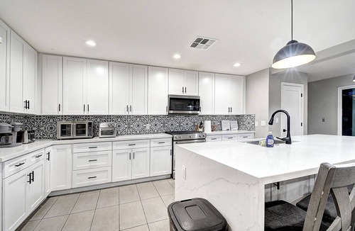 Shea North Estates House | Scottsdalestays: 9BR/6BA Luxury Estate with Pool, Hot Tub & Resort Amenities