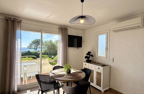 Sari-Solenzara Villa | Seafront villa, Canella beach 800m far, pool, 4 persons, fully equipped