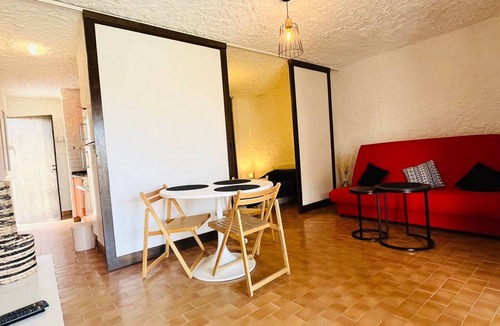 Marine de Saint Ambroggio Apartment | Seaside Studio with Terrace - 4 Guests, 1 Km to Beach, Parking Included