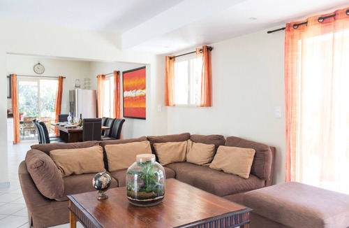Pianotolli-Caldarello Villa | Seaside villa with heated pool and hammam 700m from the beach