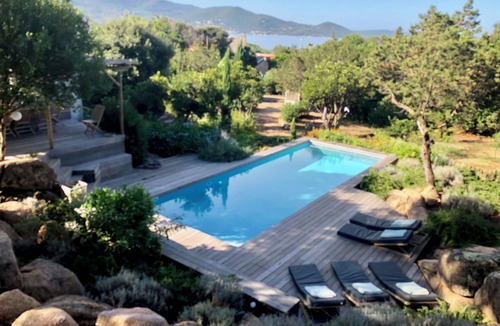 Isolella Villa | SEASIDE VILLA (200 meters from the beach) WITH SWIMMING POOL 10X4