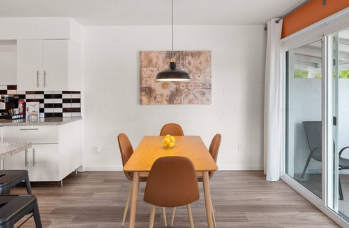 Sunset Apartment | Spacious 1BR in Tempe near ASU | Bluu Door | Bobcat