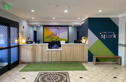 Yucca Valley Hotel | Spark by Hilton Yucca Valley Joshua Tree
