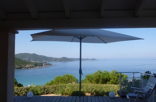 Pietrosella Villa | SPLENDID VILLA - SWIMMING POOL/JACUZZI - BEACH A 5 MIN - 14 PEOPLE