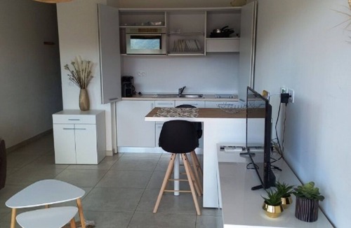 Porto-Vecchio Apartment | Studio de charme, Sea view, Port de Porto Vecchio, Swimming pool Terrace Parking WIFI