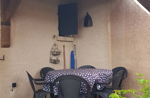 Molini Condo | Studio sur Terrasse et Jardin Clos Bord de mer