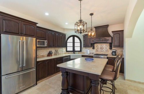 Loreto House | Stunning 3-bedroom home in the town of Loreto.