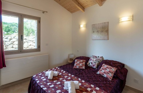 Porto-Vecchio Villa | Stunning private villa for 2 guests with WIFI, A/C, TV, terrace and parking