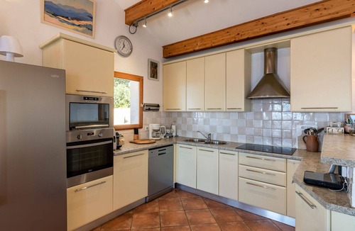 Canari House | Stunning private villa for 6 people with WIFI, A/C, private pool, TV, patio and pets allowed
