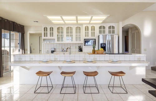Yucca Valley House | Summit House Joshua Tree - Iconic Mountain Estate with Spa, Ping-Pong, Fire Pit