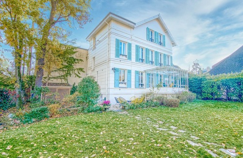 Le Vesinet Villa | Sumptuous villa in the heart of the Princess Park
