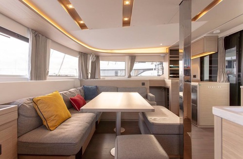 Ajaccio Boat Rental | Sun-Kissed Sailing Adventure in Córcega