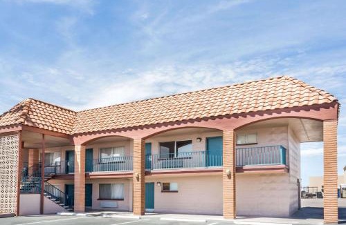 Mesa Hotel | Sunshine Inn mesa downtown