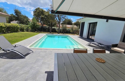 Pinarellu Villa | Superb air-conditioned villa - HEATED SWIMMING POOL - NEAR PINARELLO BEACH - 8à10 P- 3sdb