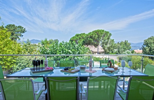 Porticcio Villa | Superb villa with heated pool and private beach access
