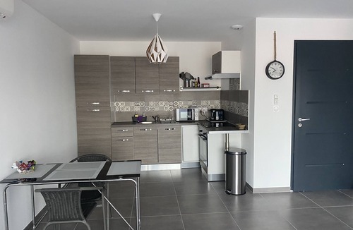 Ghisonaccia Apartment | T2 garden apartment 5 minutes from the sea and 2 minutes from shops