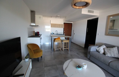 Grosseto-Prugna Apartment | T2 modern with benefits of high standing and superb sea view