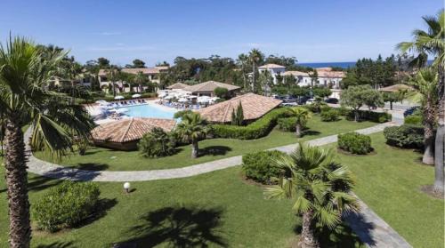 Bravone Apartment | T2 paradisiaque en bord de mer et piscine