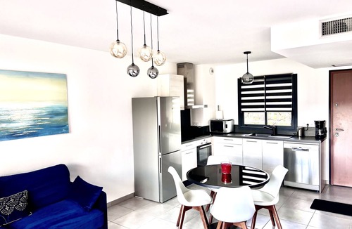 Grosseto-Prugna Apartment | T2 Standing vue mer Plage a Pieds Domaine du Frasso