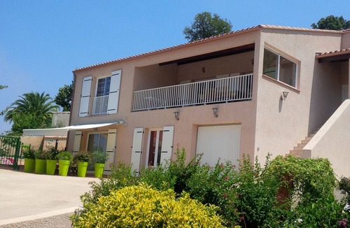 Piana House | T3 - First floor - With swimming pool - Rated 5 * furnished for tourism