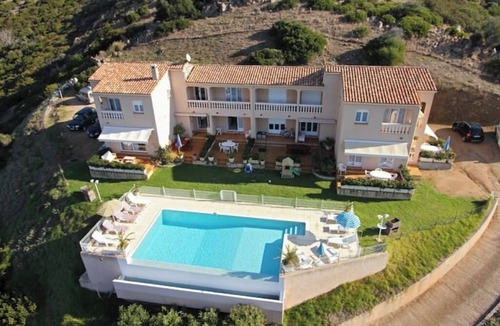 Residences du Golfe de Lava House | T3 N°2 GOLFE DE LAVA BORD DE MER AVEC PISCINE