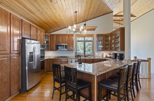 Breezy Point House | The Fairway Retreat: Spacious Family & Golf Getaway