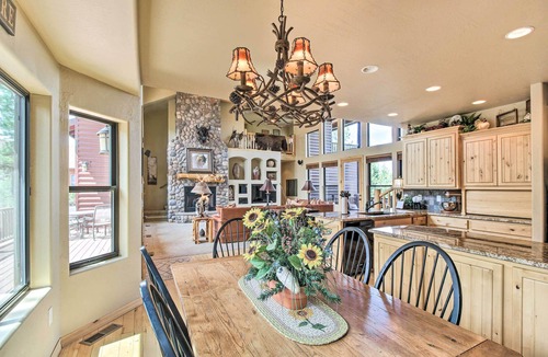 Torreon Cabin | Torreon 'Crow's Nest' Mountain Home w/Views!