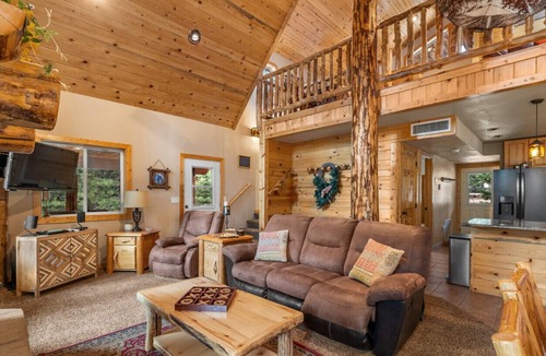 Duck Creek Village Cabin | Tranquil Cabin - Private Hot Tub and Fire Pit!