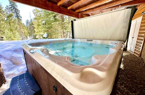 Duck Creek Village Cabin | Tranquil Cabin - Private Hot Tub and Fire Pit!