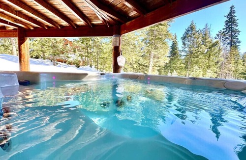 Duck Creek Village Cabin | Tranquil Cabin - Private Hot Tub and Fire Pit!