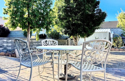 River Mountain House | Tranquil Private Guest House near Las Vegas