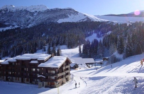 Valmorel Apartment | Valmorel: Bright 3-room, ski-in/ski-out, near ESF, southeast balcony