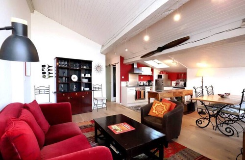 Saint-Michel Apartment | Views, Elevator, Air-Conditioning and fast WiFi
