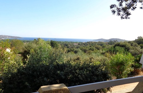 Sainte-Lucie-de-Porto-Vecchio House | Villa with panoramic view on the Gulf of Pinarello, all comfort, ping pong