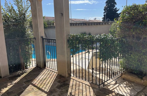 Pomerols Villa | Villa 15 minutes from the beach with private pool. Available for 6 people.