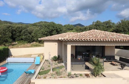 Ventiseri Villa | Villa '2 Chambres - Piscine Et Spa' with Private Pool, Wi-Fi and Air Conditioning