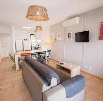 Serra-di-Ferro House | Villa - 8 à 10 personnes - Soléa 3 - vue mer