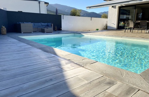 Borgo House | Villa Avec Piscine Proche de Toute Commodité