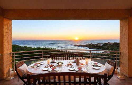 Marine de Davia Villa | Villa avec Vue Panoramique et Piscine Privée à Corbara