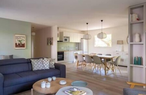 Pyla-sur-Mer Villa | Villa Chambrelent close to the beach