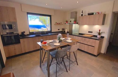 Santa-Reparata-di-Balagna Villa | VILLA CORSA* PISCINE VUE MER PANORAMIQUE