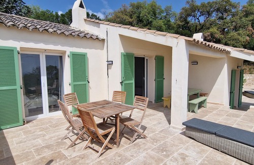 Sari-Solenzara Villa | Villa Cypress, 180° sea view, large terrace, 8-10 p