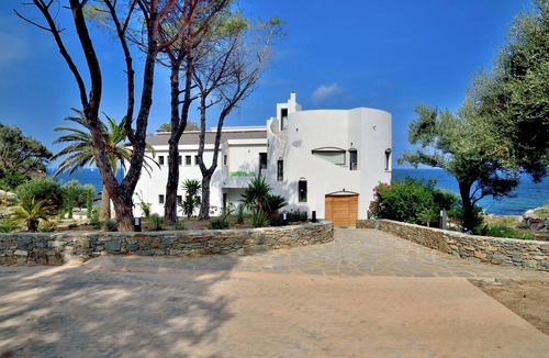 Tomino House | Villa de Prestige les pieds dans l'eau