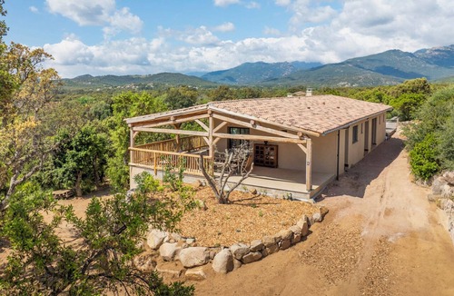 Pinarellu Villa | Villa : Gaïa's House